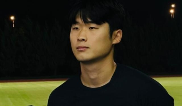 1696085771752026772.jpg bz.jpg